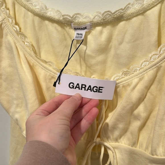 NWT Garage puff Sleeve Top - Size XL - Picture 6 of 8